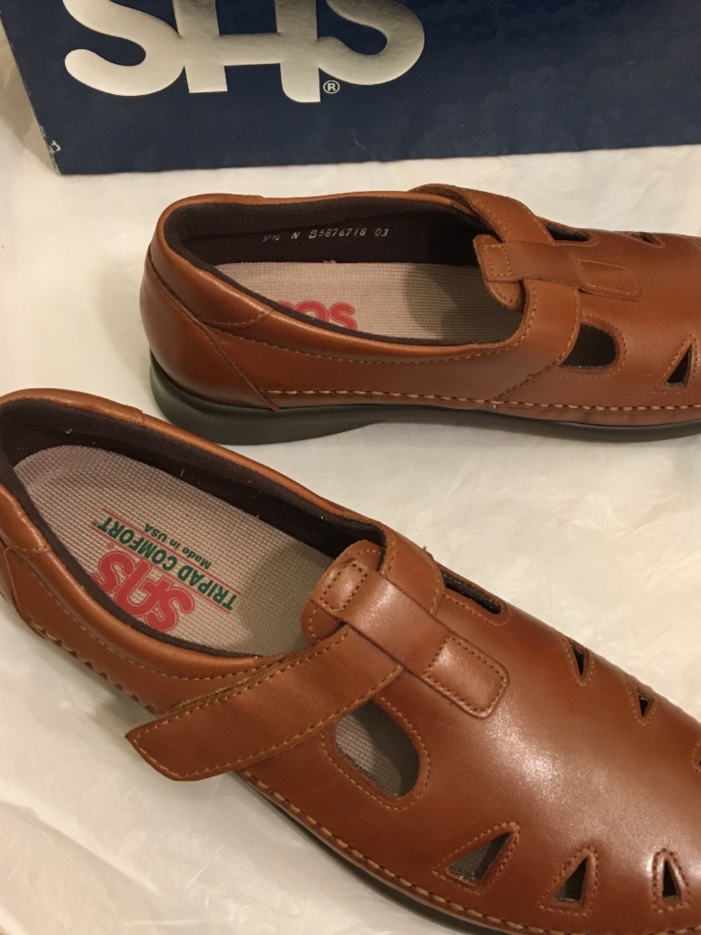 NWT SAS Loafers Shoes Flats